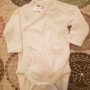 Zara White Ribbed Baby Bodysuit